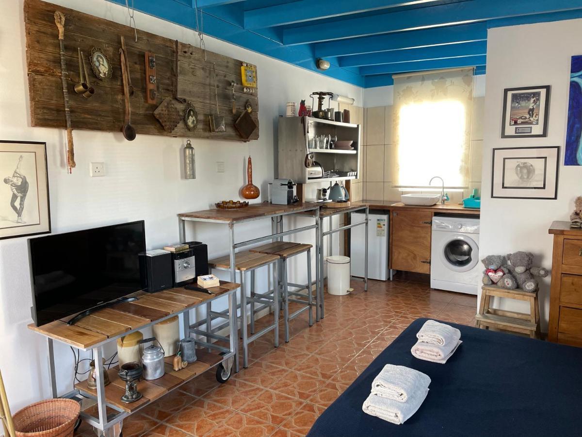 Mp Cozy Apartment Near The Sea Paphos Eksteriør bilde