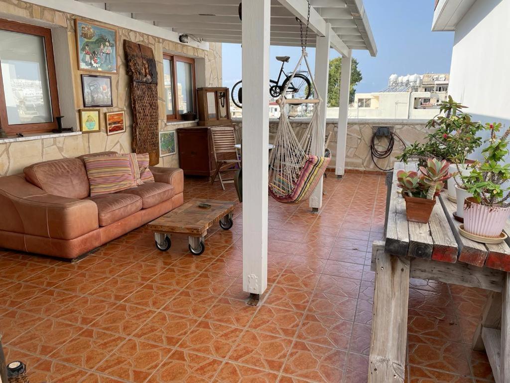 Mp Cozy Apartment Near The Sea Paphos Eksteriør bilde